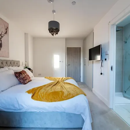 Lux 2 Bedrooms - 2 Bathrooms - F7 *