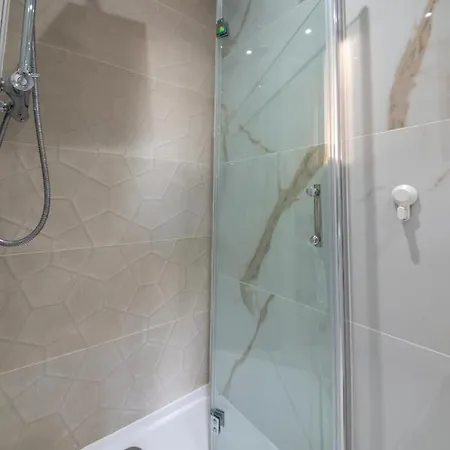 Apartment Lux 2 Bedrooms - 2 Bathrooms - F7