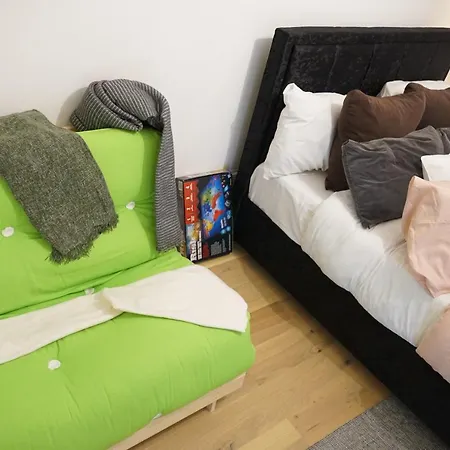 Apartment 3 Bed 2 Bath *