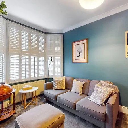 Charming 1 Bedroom In Kennington *