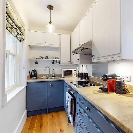 Charming 1 Bedroom In Kennington