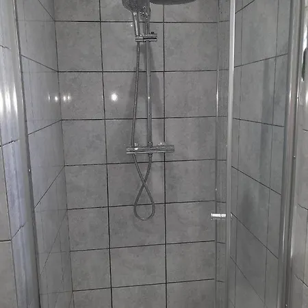 Mj Service - With Skyline View Close To Tube Station - Apartment