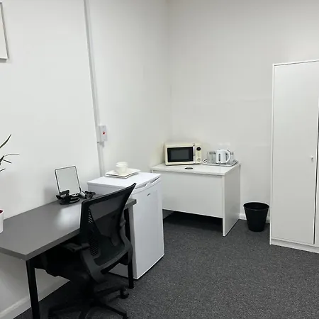 Apartment Mj Service - With Skyline View Close To Tube Station - London