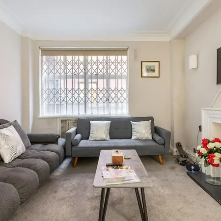 Great Mayfair Flat London