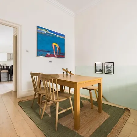 Apartment The Paddington Hideout - Amazing 2bdr Flat With Patio London