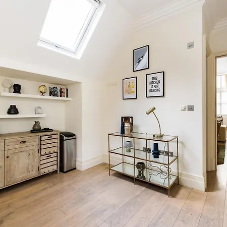 Apartment The Paddington Hideout - Amazing 2bdr Flat With Patio London