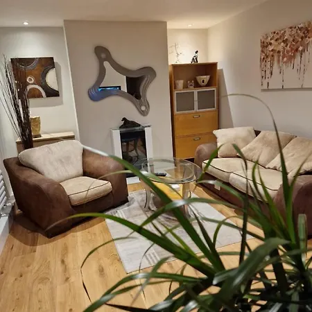 Muswell Hill Free Parking Homestay *
