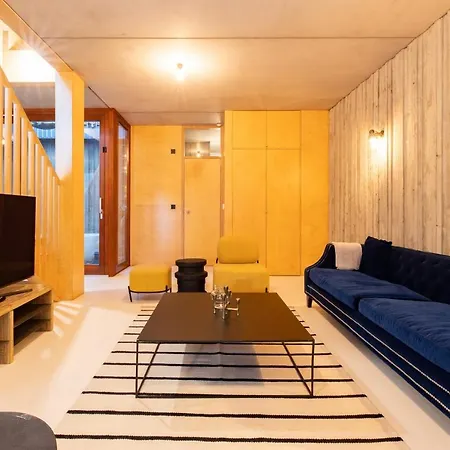 The Victoria Park Sanctuary - Stunning 2bdr Flat Apartment London