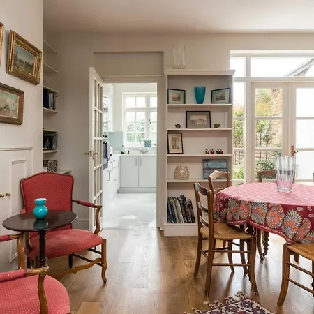 Holiday home Charming 2bd Garden House - Hammersmith *