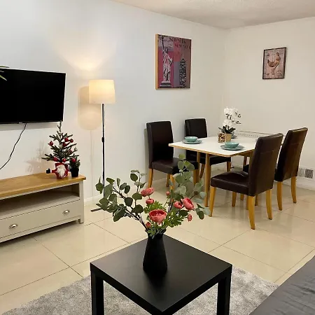 Spacious Cozy Toothing House Holiday home *