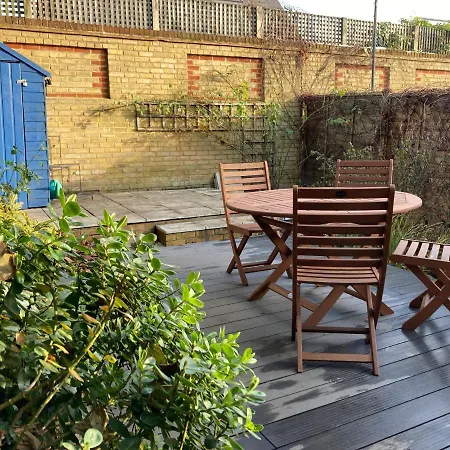 Apartment Beautiful Two Bedroom In Honor Oak *