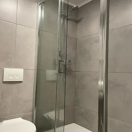 Apartment Morden Flat Close To Dlr Station With Free Parking *