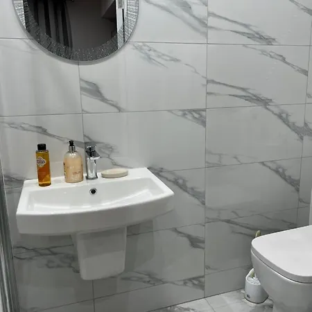 Appartement La Vie - Entire - Next To District Elizabeth Line Tube Station - Near London & Wembley Ealing