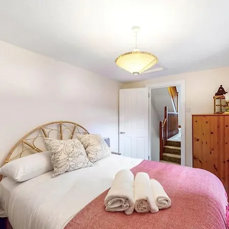 Beautiful Two Bedroom In Honor Oak * London