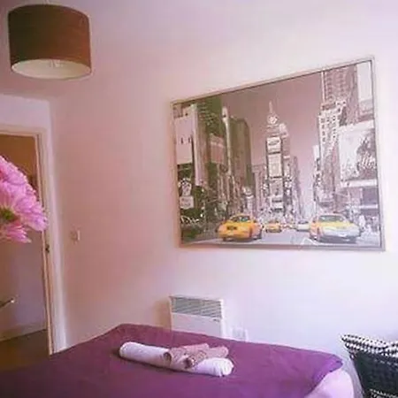 1 Bedroom Stylish In Zone 2 Close To Center - Whole Apartment *