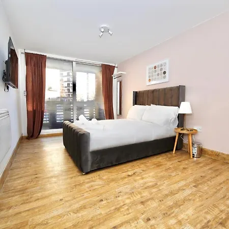 Edgware Hub London