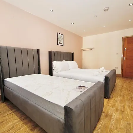 Edgware Hub London
