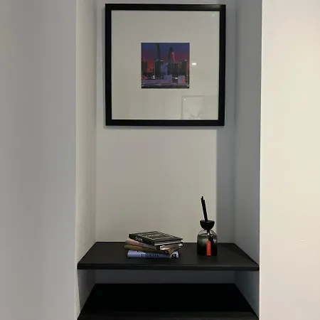 Beautiful In Wembley Apartment *