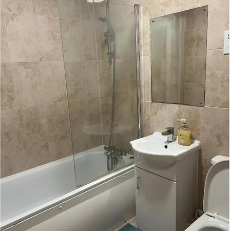 Modern And Stylish 1bed Flat *
