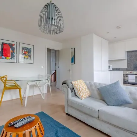 Bright And Spacious 1 Bedroom Flat In Notting Hill
