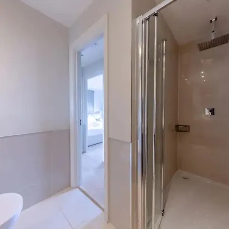 Bright And Spacious 1 Bedroom Flat In Notting Hill *