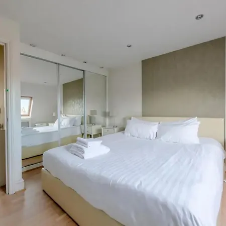 Bright And Spacious 1 Bedroom Flat In Notting Hill London