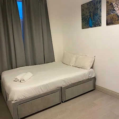 Apartment 424 Edgwar Road