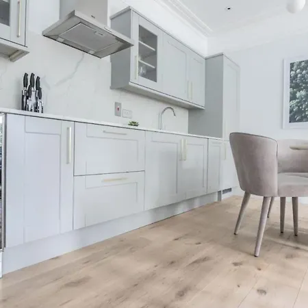 Apartment Royal Kensington In Cromwell Road London