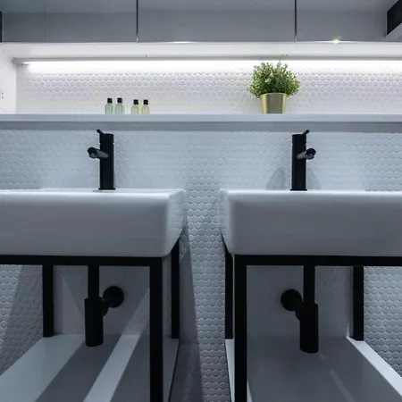 Royal Kensington In Cromwell Road Apartment