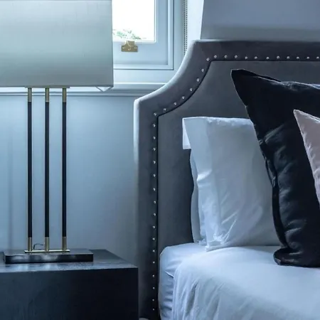 Royal Kensington In Cromwell Road Apartment *
