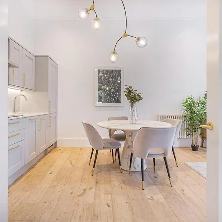 Apartment Royal Kensington In Cromwell Road *