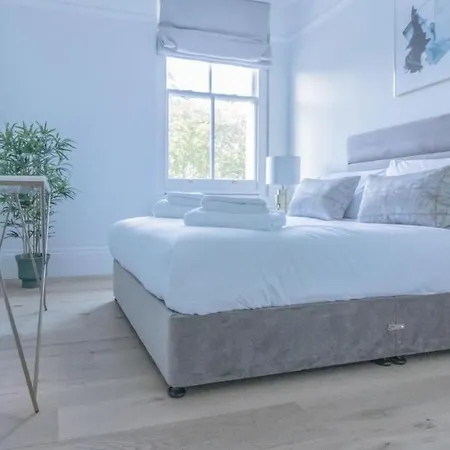 Royal Kensington In Cromwell Road London