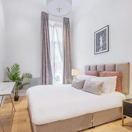 Royal Kensington In Cromwell Road Apartment
