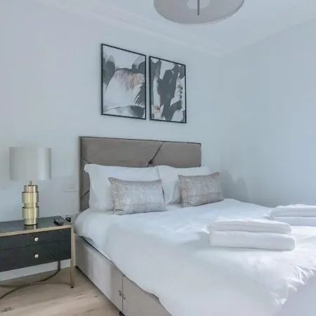 Apartment Royal Kensington In Cromwell Road *