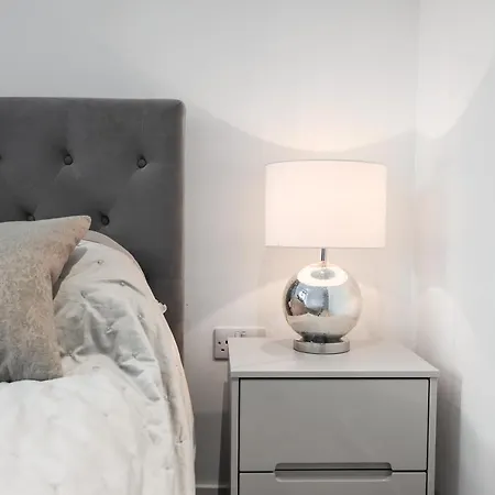 Apartment Cave *