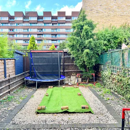 Garden View Double: Extended By Hofin * London