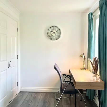 Last-minute Secure L Exclusive Deals On 2 Double Bedrooms - Weekly & Monthly - Sleeps 6 Lhofin Short Lets & Serviced *
