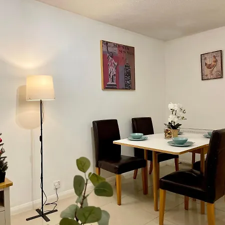 Spacious Cozy Toothing House Holiday home *