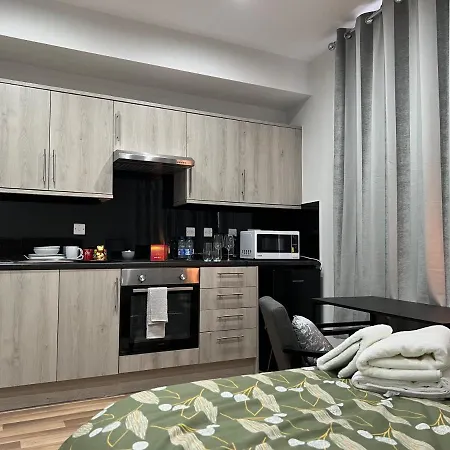 Appartement La Vie - Entire - Next To District Elizabeth Line Tube Station - Near London & Wembley Ealing