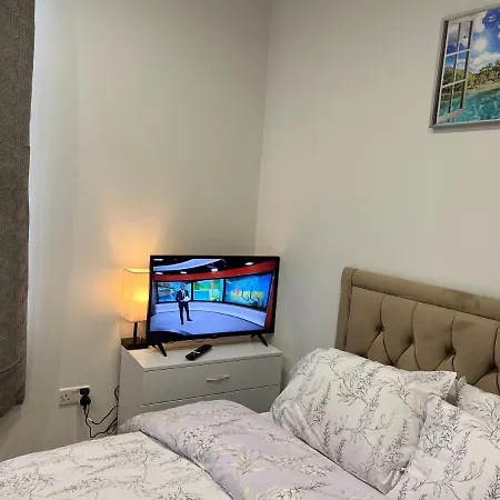 La Vie - Entire - Next To District Elizabeth Line Tube Station - Near London & Wembley Ealing