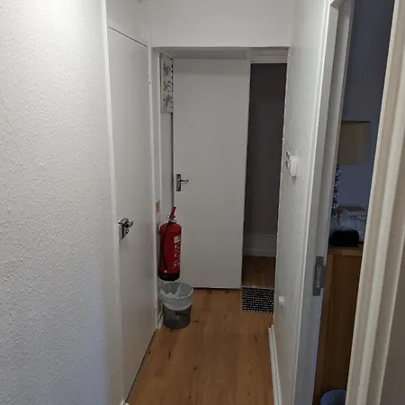 Apartment Beautiful Independent In Uk London