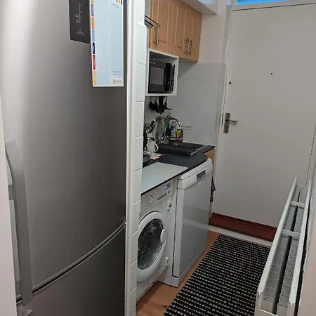 Beautiful Independent In Uk * London