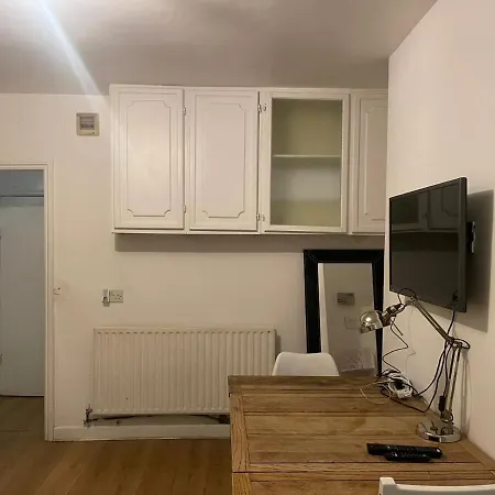 Balham, South Spacious 1, 6 Available London