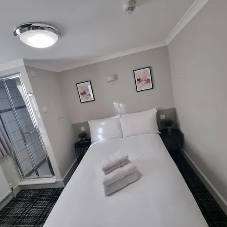 Howard Winchester Hotel 2*