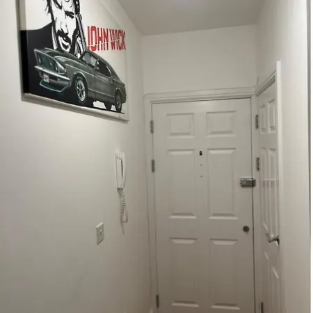 Modern And Stylish 1bed Flat *