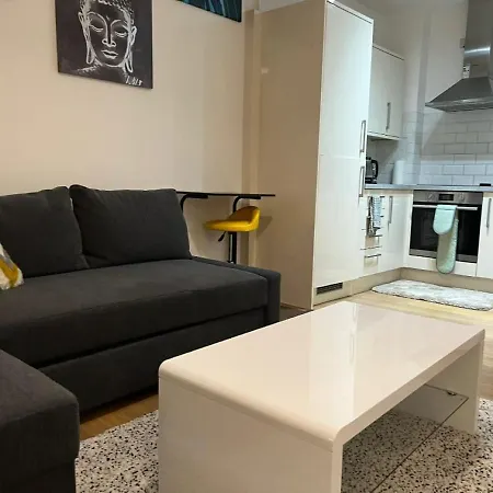 Modern And Stylish 1bed Flat *