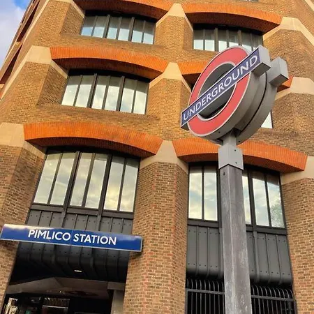 Amazing Near Tube Station Apartment London