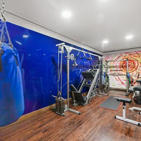 Stunning Mansion 7 Bedrooms Indoor Pool And Cinema Romford
