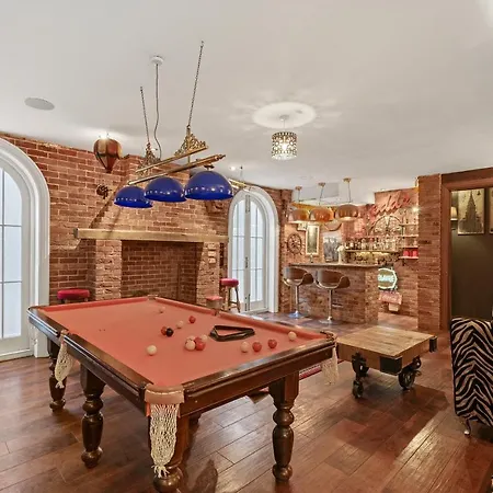 Stunning Mansion 7 Bedrooms Indoor Pool And Cinema *