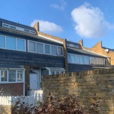 The Norwood Cutie Homestay London